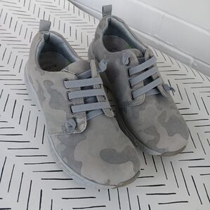 Align shoes, womens 7